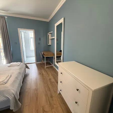 Chernomorets Apartment Διαμέρισμα